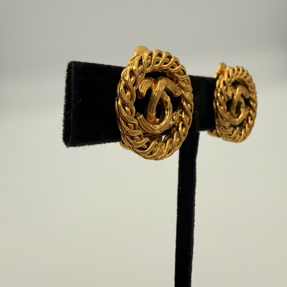 Chanel Gold Interlocking Clip Earrings - Picture 5 of 9